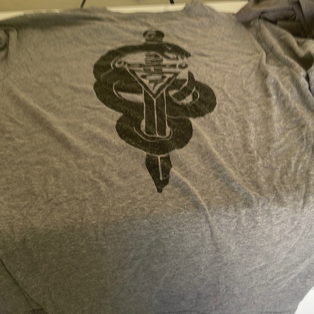 Xl grey black snake and sword